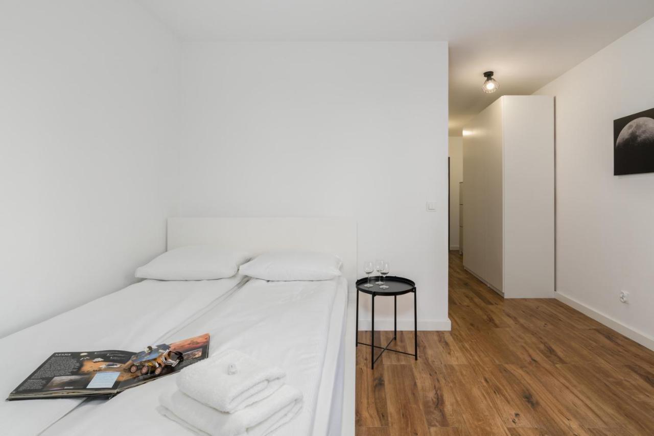 Old Market By Renters Apartment Poznan